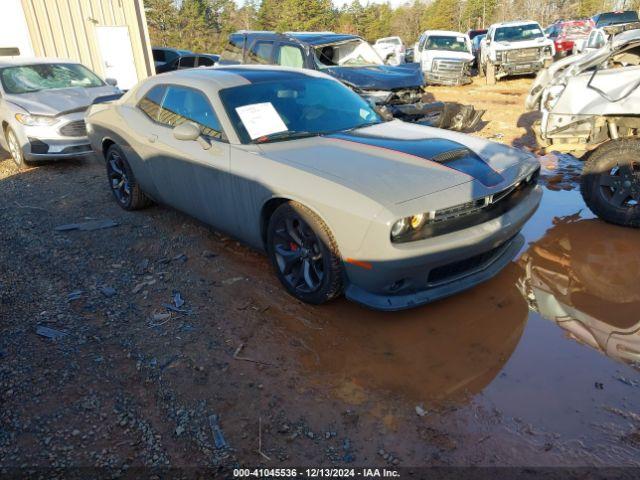  Salvage Dodge Challenger