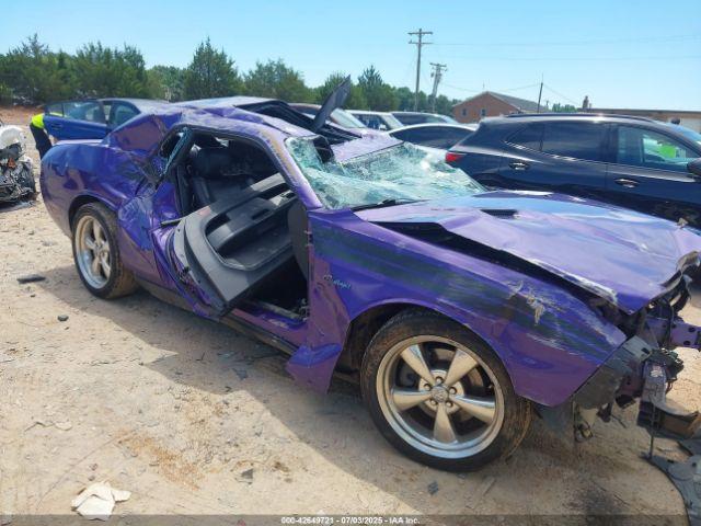  Salvage Dodge Challenger