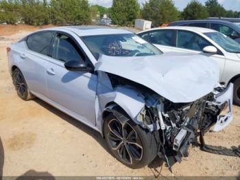  Salvage Nissan Altima