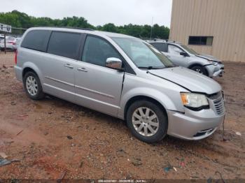  Salvage Chrysler Town & Country