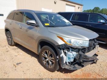  Salvage Toyota Highlander