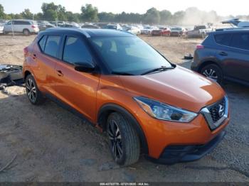  Salvage Nissan Kicks