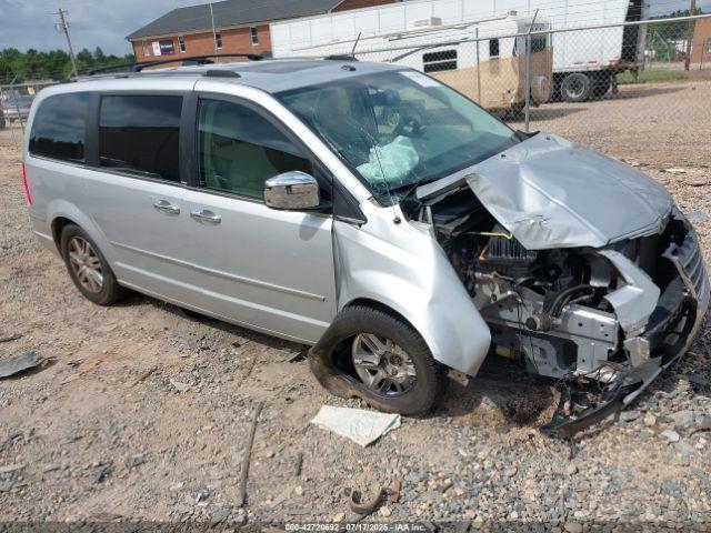  Salvage Chrysler Town & Country