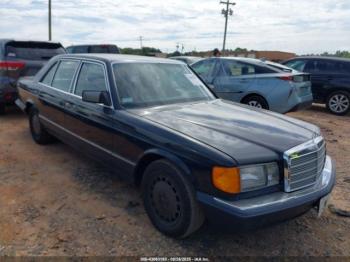  Salvage Mercedes-Benz 300