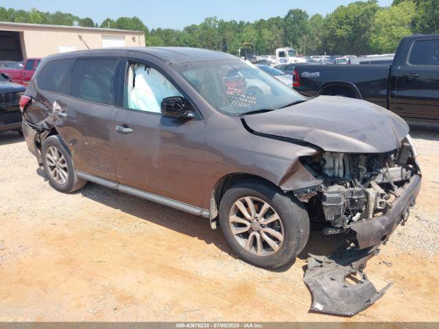  Salvage Nissan Pathfinder