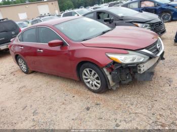  Salvage Nissan Altima