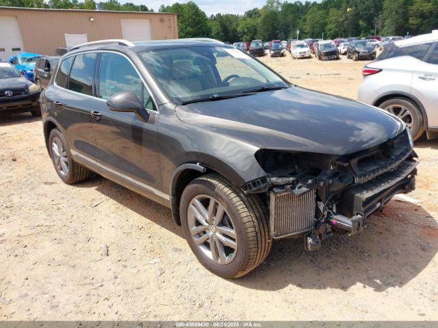  Salvage Volkswagen Touareg