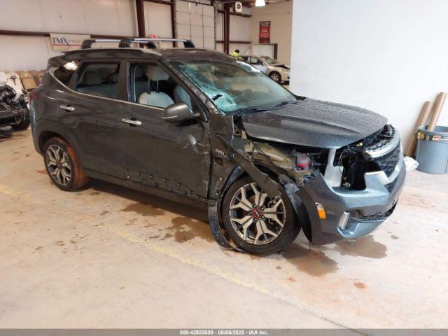  Salvage Kia Seltos