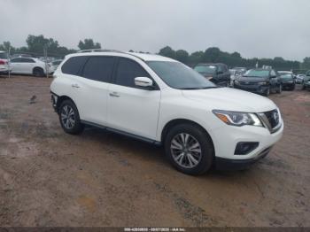  Salvage Nissan Pathfinder
