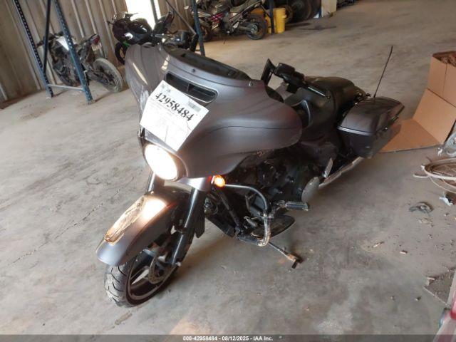  Salvage Harley-Davidson Flhxs