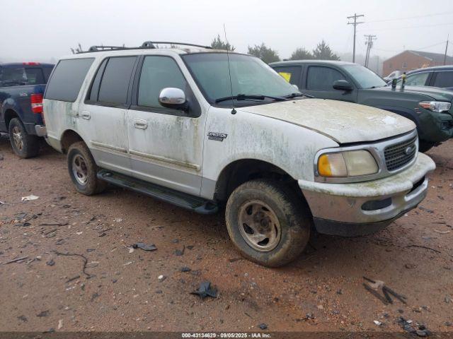  Salvage Ford Expedition
