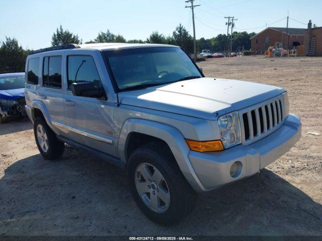  Salvage Jeep Commander
