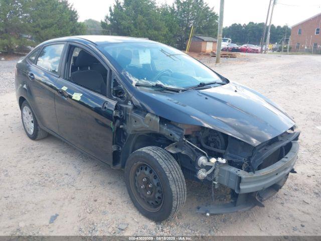  Salvage Ford Fiesta