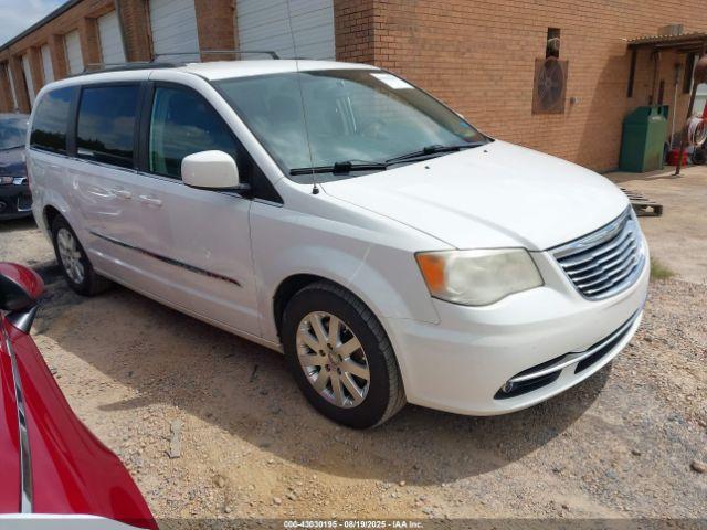  Salvage Chrysler Town & Country