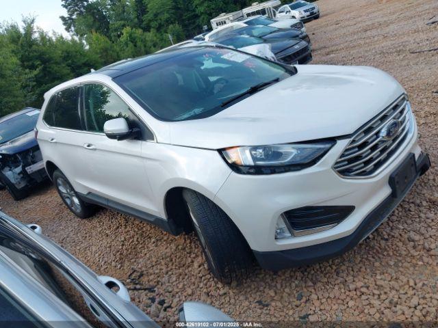  Salvage Ford Edge
