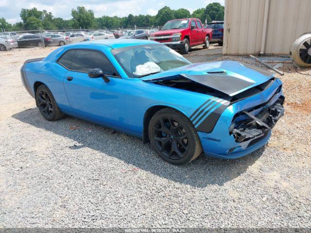  Salvage Dodge Challenger