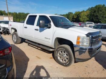  Salvage Chevrolet Silverado 2500