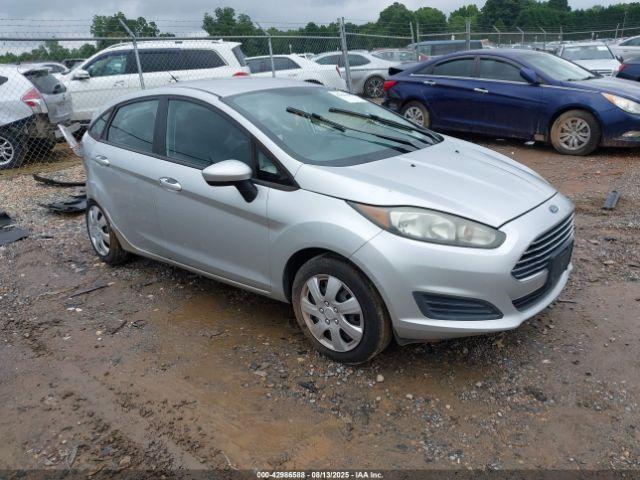  Salvage Ford Fiesta
