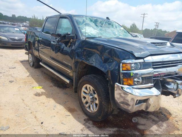  Salvage Chevrolet Silverado 2500