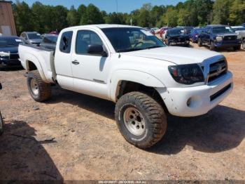  Salvage Toyota Tacoma