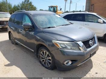  Salvage Nissan Pathfinder