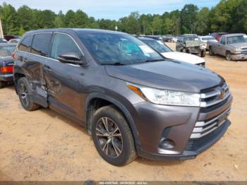  Salvage Toyota Highlander