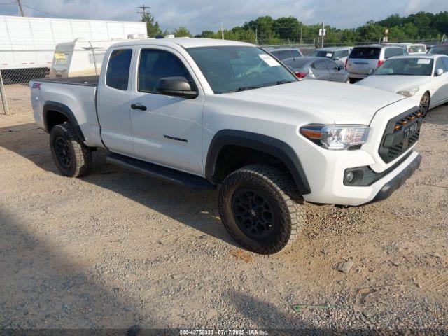  Salvage Toyota Tacoma