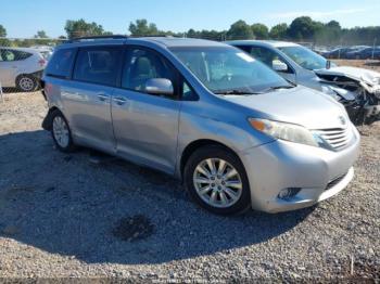  Salvage Toyota Sienna