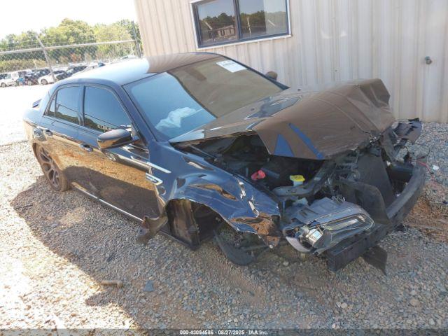  Salvage Chrysler 300