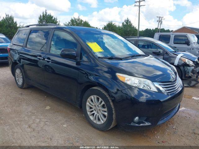  Salvage Toyota Sienna