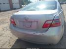 Toyota Camry Image 13