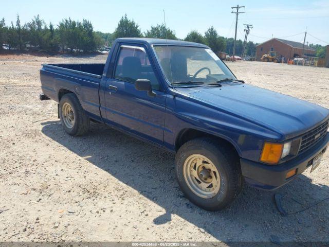  Salvage Toyota Pickup