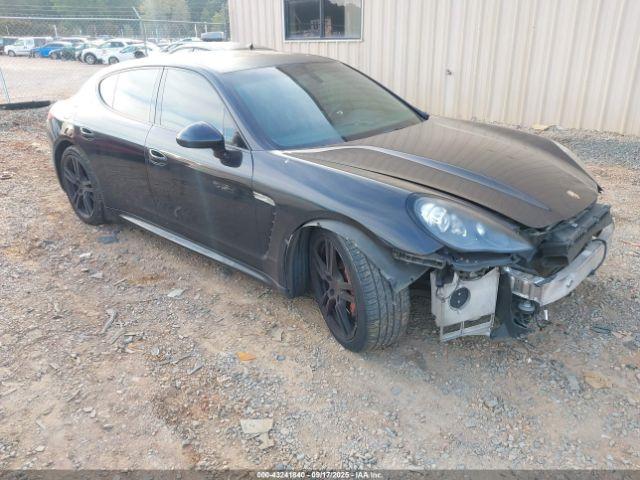  Salvage Porsche Panamera