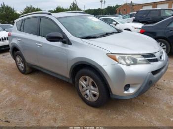 Salvage Toyota RAV4