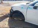 Toyota Camry Le Image 16