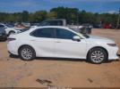 Toyota Camry Le Image 10