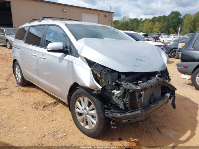  Salvage Kia Sedona