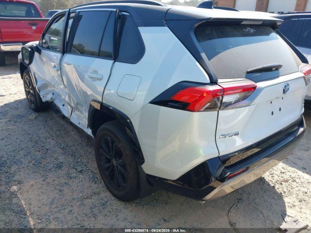 Toyota RAV4 Xse Image 4