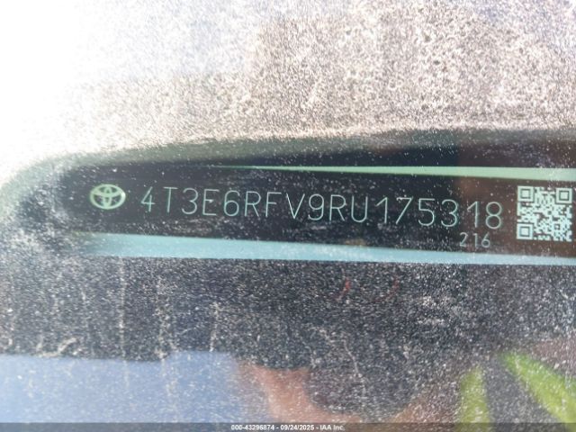 Toyota RAV4 Xse Image 11