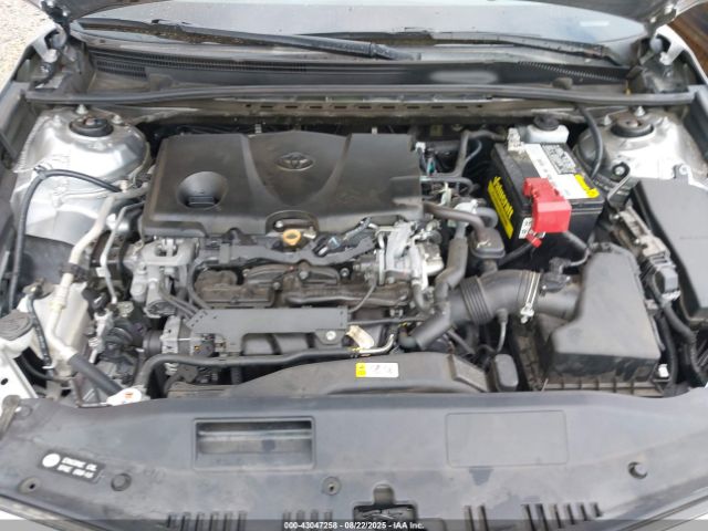 Toyota Camry Se Image 9