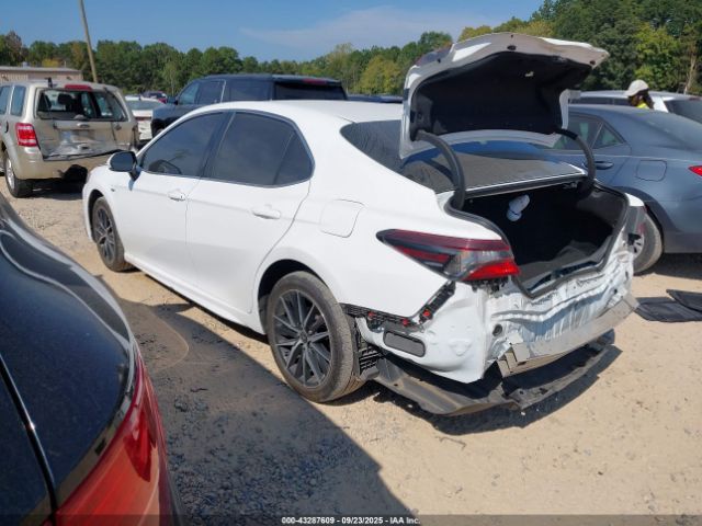 Toyota Camry Se Image 3