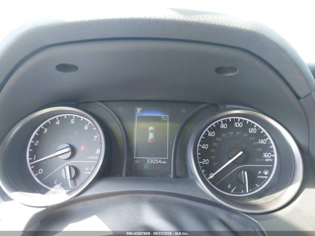 Toyota Camry Se Image 2