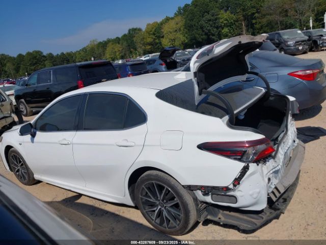 Toyota Camry Se Image 12