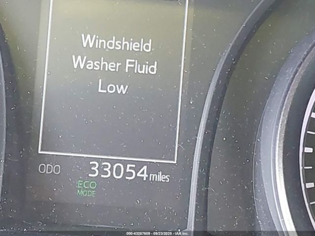 Toyota Camry Se Image 15