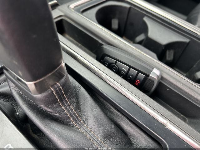 Ford F-150 Raptor Image 11