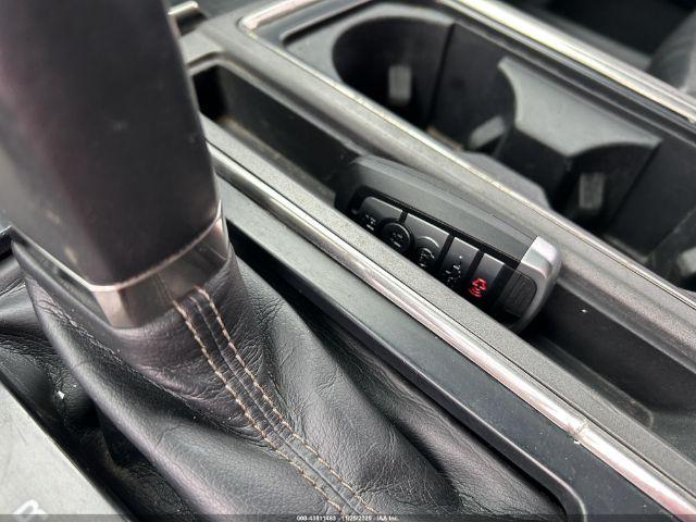 Ford F-150 Raptor Image 11