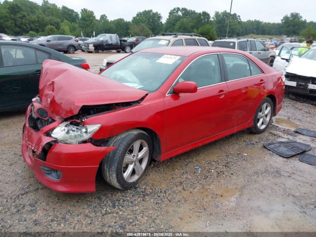 Toyota Camry Se Image 9
