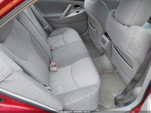 Toyota Camry Se Image 3