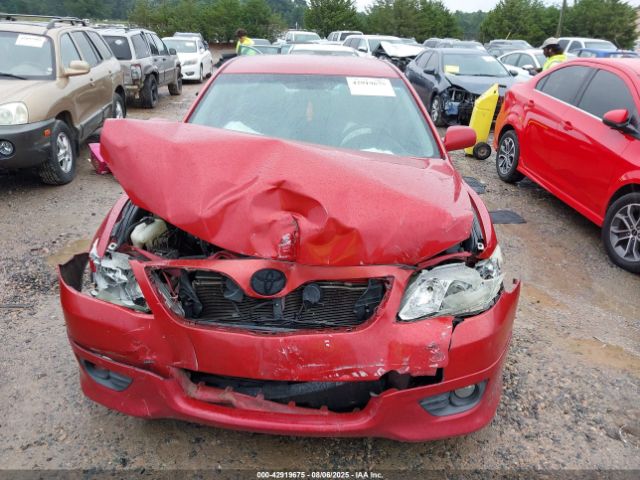 Toyota Camry Se Image 17