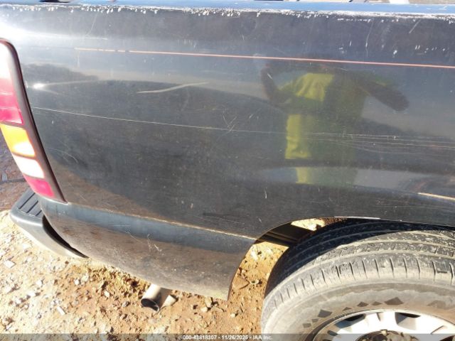 GMC Sierra 1500 Sle Image 12